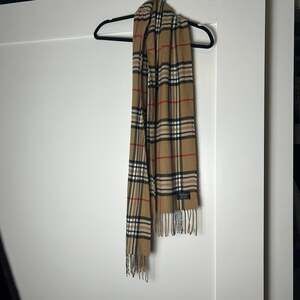V. Fraas Cashmink Plaid Fringe Scarf 100% Acrylic Made in Germany